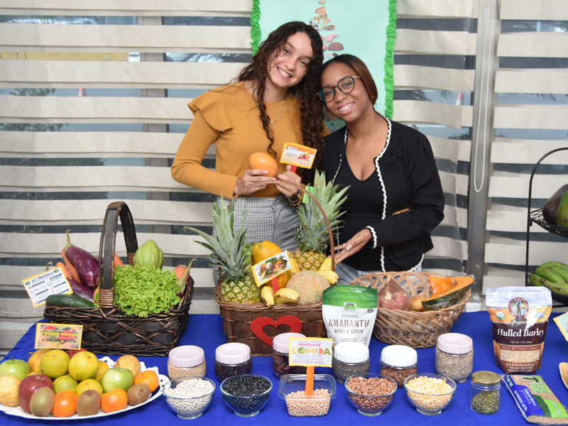 Con motivo del Día Mundial de la Nutrición, la Dirección General de Jubilaciones y Pensiones a Cargo del Estado (DGJP) realizó una jornada educativa y de concienciación dirigida a sus colaboradores, con el objetivo de promover hábitos alimenticios saludables y resaltar la importancia de mantener una dieta equilibrada para una mejor calidad de vida. Con motivo del Día Mundial de la Nutrición, la Dirección General de Jubilaciones y Pensiones a Cargo del Estado (DGJP) realizó una jornada educativa y de concienciación dirigida a sus colaboradores, con el objetivo de promover hábitos alimenticios saludables y resaltar la importancia de mantener una dieta equilibrada para una mejor calidad de vida.