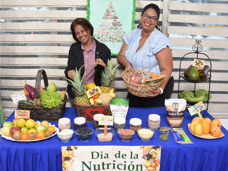 Con motivo del Día Mundial de la Nutrición, la Dirección General de Jubilaciones y Pensiones a Cargo del Estado (DGJP) realizó una jornada educativa y de concienciación dirigida a sus colaboradores, con el objetivo de promover hábitos alimenticios saludables y resaltar la importancia de mantener una dieta equilibrada para una mejor calidad de vida. Con motivo del Día Mundial de la Nutrición, la Dirección General de Jubilaciones y Pensiones a Cargo del Estado (DGJP) realizó una jornada educativa y de concienciación dirigida a sus colaboradores, con el objetivo de promover hábitos alimenticios saludables y resaltar la importancia de mantener una dieta equilibrada para una mejor calidad de vida.