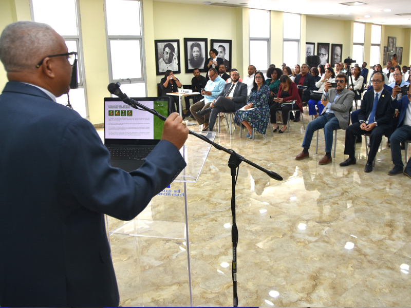 La Dirección General de Jubilaciones y Pensiones a Cargo del Estado (DGJP), realizó el foro “Impacto Social de la Pensiones en República dominicana, Reducción de Pobreza y Avances”, un importante espacio de análisis, reflexión e intercambio de experiencias sobre los avances, desafíos y perspectivas del sistema previsional de la República Dominicana. La Dirección General de Jubilaciones y Pensiones a Cargo del Estado (DGJP), realizó el foro “Impacto Social de la Pensiones en República dominicana, Reducción de Pobreza y Avances”, un importante espacio de análisis, reflexión e intercambio de experiencias sobre los avances, desafíos y perspectivas del sistema previsional de la República Dominicana.