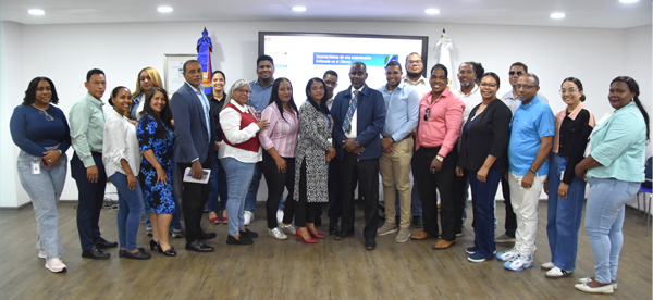 La Dirección General de Jubilaciones y Pensiones a Cargo del Estado (DGJP), en coordinación con el Instituto Nacional de Formación Técnico Profesional (INFOTEP), realizó el curso-taller “Servicio al Cliente”, con el propósito de fortalecer las competencias de sus colaboradores en atención, comunicación efectiva, empatía, inteligencia emocional y orientación hacia la calidad.