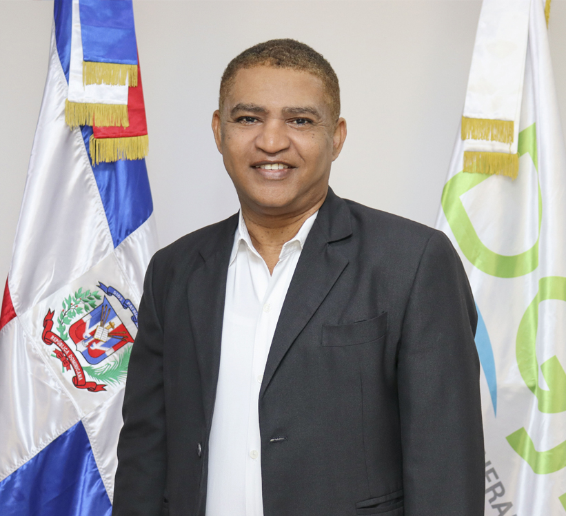 Licdo. Fausto de la Rosa