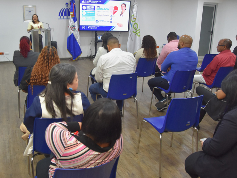 La Dirección General de Jubilaciones y Pensiones a cargo del Estado (DGJP) impartió la charla “Cuida tu Corazón”, dirigida a colaboradores de la institución, como parte de las acciones orientadas a promover la prevención, el autocuidado y una mayor conciencia sobre la importancia de proteger la salud cardiovascular. La Dirección General de Jubilaciones y Pensiones a cargo del Estado (DGJP) impartió la charla “Cuida tu Corazón”, dirigida a colaboradores de la institución, como parte de las acciones orientadas a promover la prevención, el autocuidado y una mayor conciencia sobre la importancia de proteger la salud cardiovascular.
