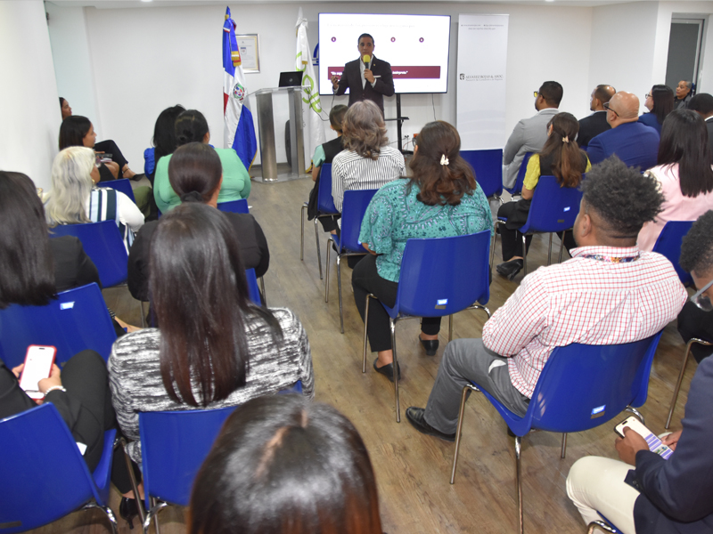 La Dirección General de Jubilaciones y Pensiones a Cargo del Estado (DGJP), impartió un taller sobre Seguros, dirigido a sus colaborares, con el propósito de fortalecer sus conocimientos y promover una cultura de prevención y toma de decisiones financieras informadas. La Dirección General de Jubilaciones y Pensiones a Cargo del Estado (DGJP), impartió un taller sobre Seguros, dirigido a sus colaborares, con el propósito de fortalecer sus conocimientos y promover una cultura de prevención y toma de decisiones financieras informadas.