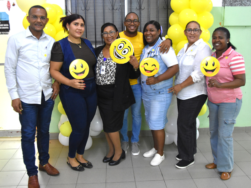 Con sonrisas, música y un ambiente de confraternidad, la Dirección General de Jubilaciones y Pensiones a Cargo del Estado (DGJP) conmemoró el Día Mundial de la Sonrisa, mediante una jornada dedicada a promover la alegría, la integración y el bienestar de sus colaboradores. Con sonrisas, música y un ambiente de confraternidad, la Dirección General de Jubilaciones y Pensiones a Cargo del Estado (DGJP) conmemoró el Día Mundial de la Sonrisa, mediante una jornada dedicada a promover la alegría, la integración y el bienestar de sus colaboradores.