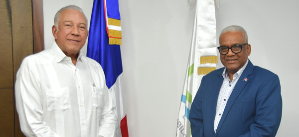 El ministro Administrativo de la Presidencia, licenciado Andrés Bautista, realizó una visita de cortesía al director general de Jubilaciones y Pensiones a Cargo del Estado (DGJP), licenciado Juan Rosa, durante un encuentro celebrado en su despacho, con el objetivo de fortalecer el acercamiento y la coordinación interinstitucional entre ambas dependencias del Estado.